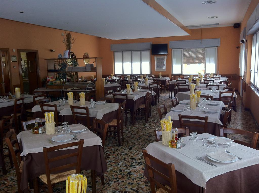 Albergo Cristallo Cittiglio Екстериор снимка