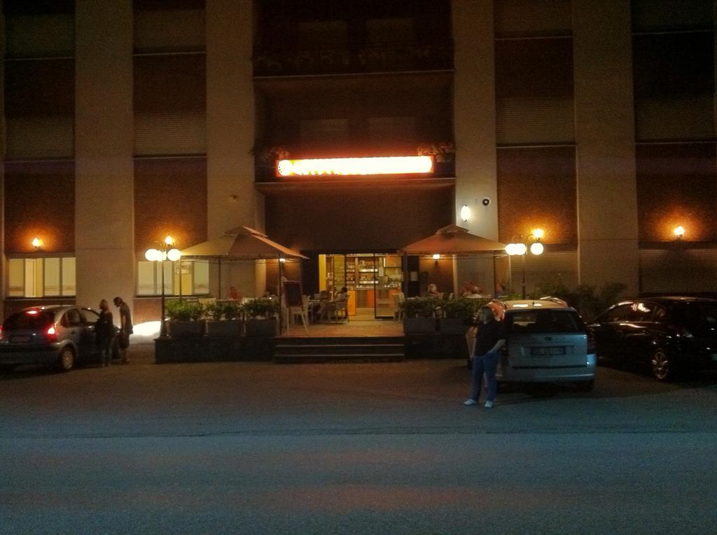 Albergo Cristallo Cittiglio Екстериор снимка
